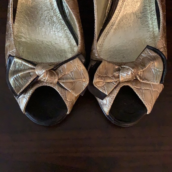 Heels - Picture 5 of 6